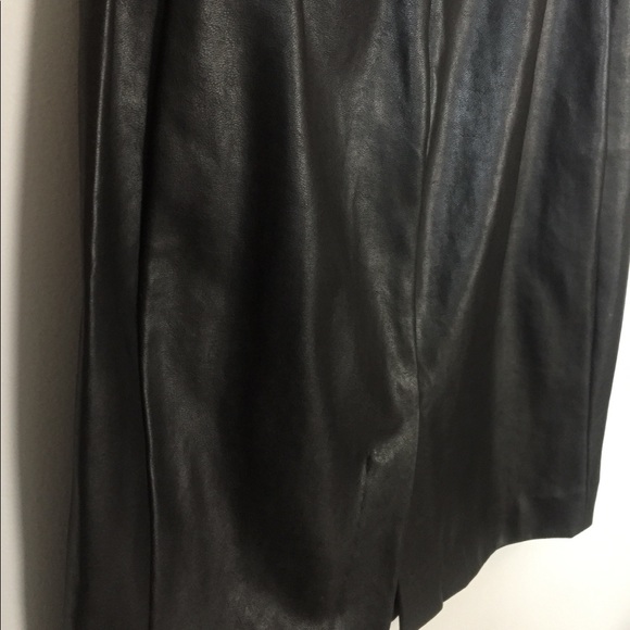 Aritzia leather pencil skirt - Picture 4 of 8